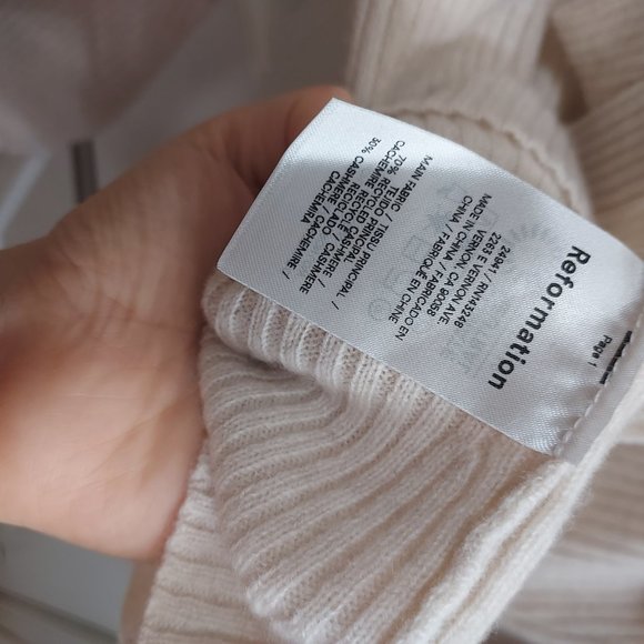 REFORMATION Alder Open  Back Cashmere Gossamer Cream  Sweater - Picture 6 of 7